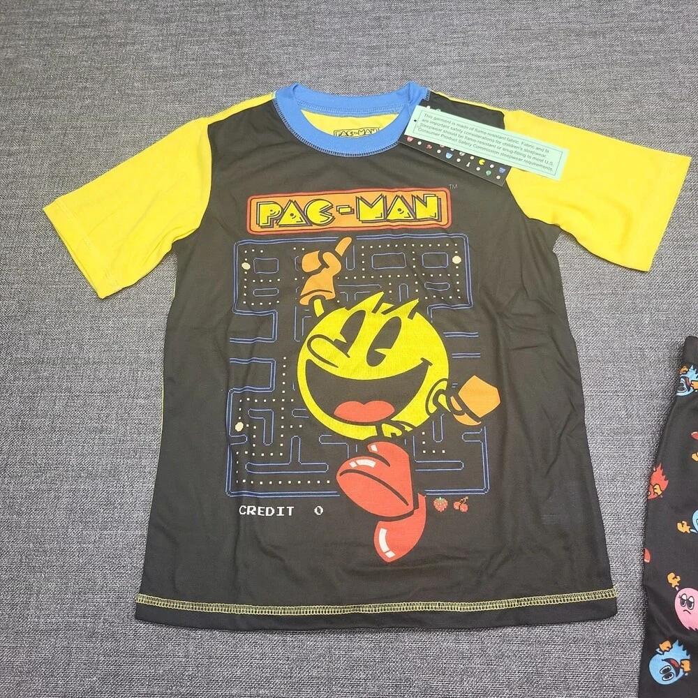 Boys Pac-Man Short Sleeve Top Shorts Pajama Set with Slide Sandals Black Size 8